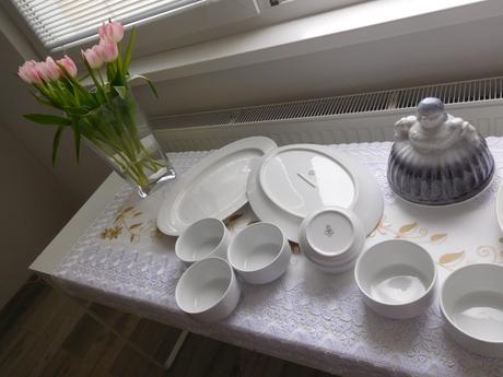 Porcelánové veľké taniere +misky na kompot značené, 