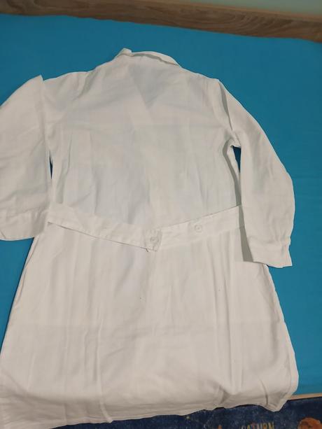 Detský biely plášť, 