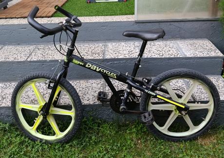 Chlapčenský bicykel, 20