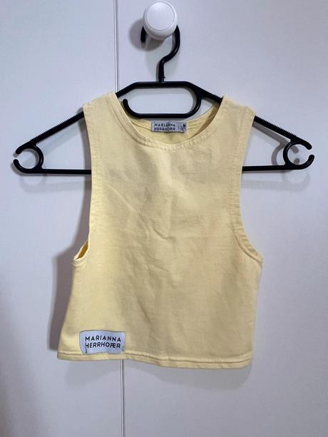 Crop top od slov. návrhárky marianna herrhofer, s