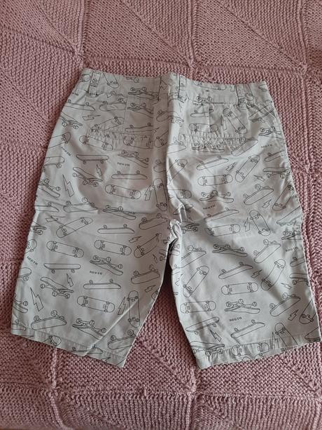 Kraťasy, reserved,146