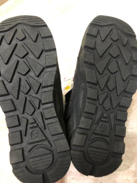 Čierne čižmy, veľ. 32, nové s visačkami, top stav, 32