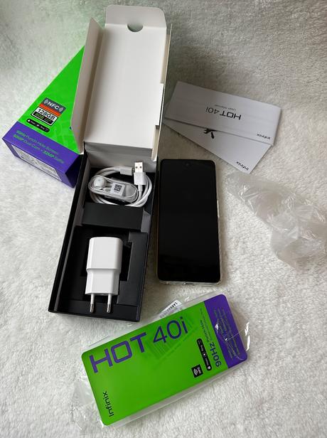 "ako nové" infinix hot 40i 4 gb/128 gb zlatý za90e, 
