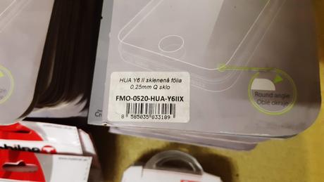 Predám staršie veci pre telefóny.,