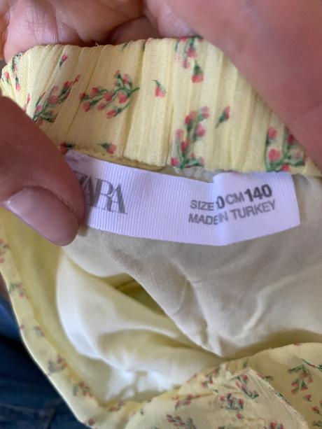 Sukňa, zara,140