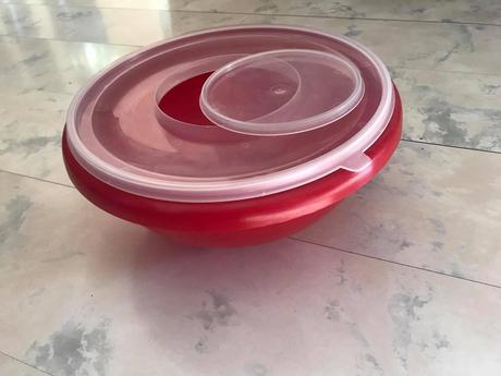 Miska kyska na miesenie,