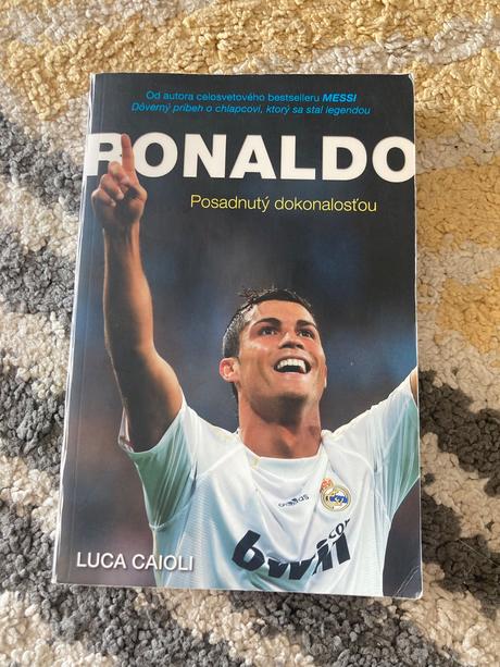 Ronaldo - posadnutý dokonalosťou (2012), 