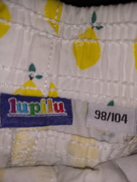 2x kraťasy pre fesaka, 98