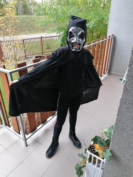 Lindex plášť - maska (upir, haloween, čarodej,