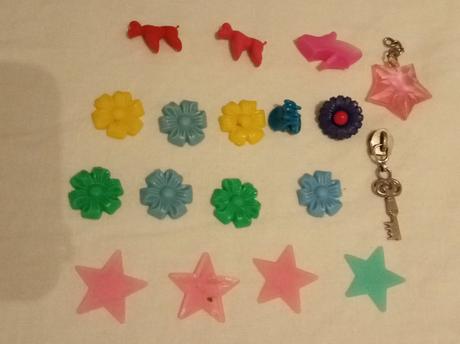 Kvietky, hviezdy a ine na dekoraciu/ darujem,