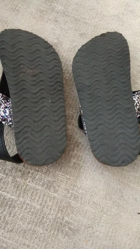 Predám, reserved,33