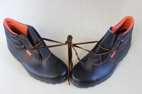 Pánska pracovná obuv /bagandže/, 41 - 46