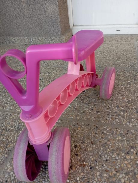 Predám zachovalé odrážadlo, 