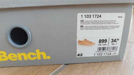 Tenisky bench 42, 42