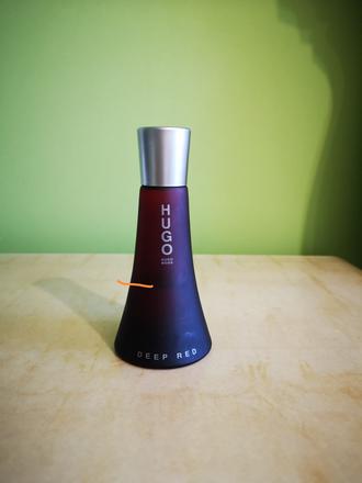 Hugo boss deep red, 