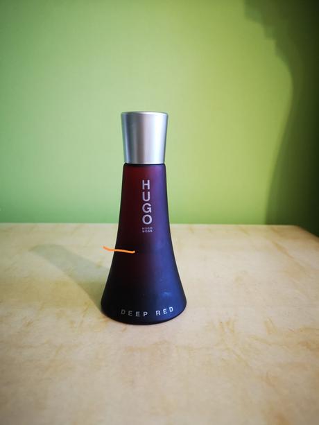 Hugo boss deep red, 