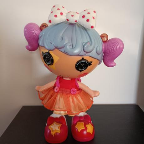 Interaktívna tancujúca bábika lalaloopsy, 