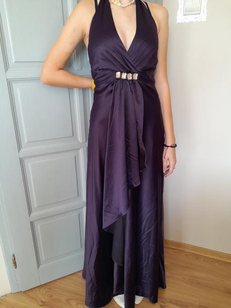 Sviatočné šaty, 38