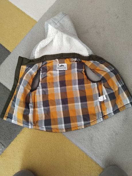 Chlapčenská vesta v.74, reserved,74