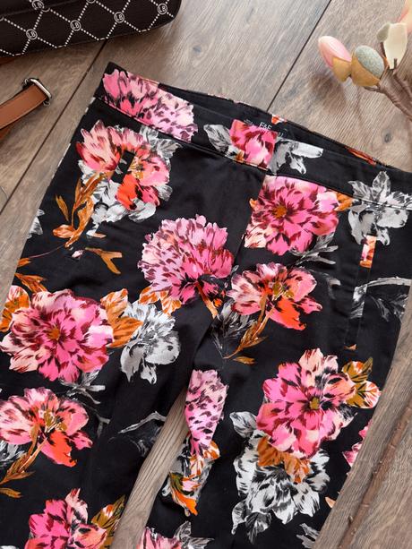 Elegantné nohavice s kvetmi, f&f,s
