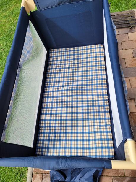 Cestovna postieľka, šírka (cm): 70,dĺžka (cm): 130