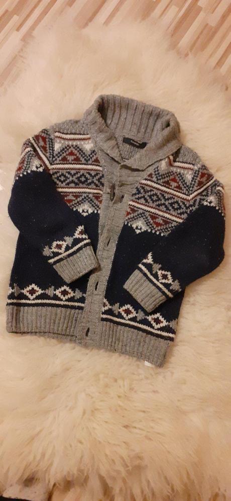 Teply elegantny svetrik, george,116