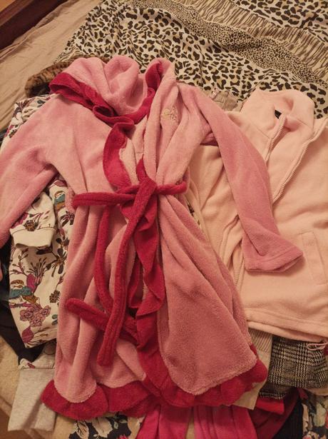 Balík dievča veľ.134/140 už aj s poštou 28 ks, 122–134