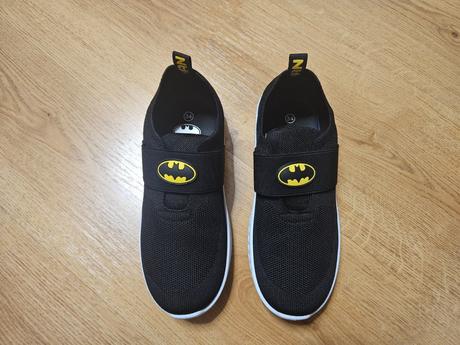 Nové batman tenisky, deichmann,34