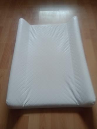 Prebalovacia podložka caro 70x50 cm biela, 