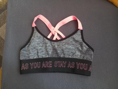 Športová podprsenka, 146