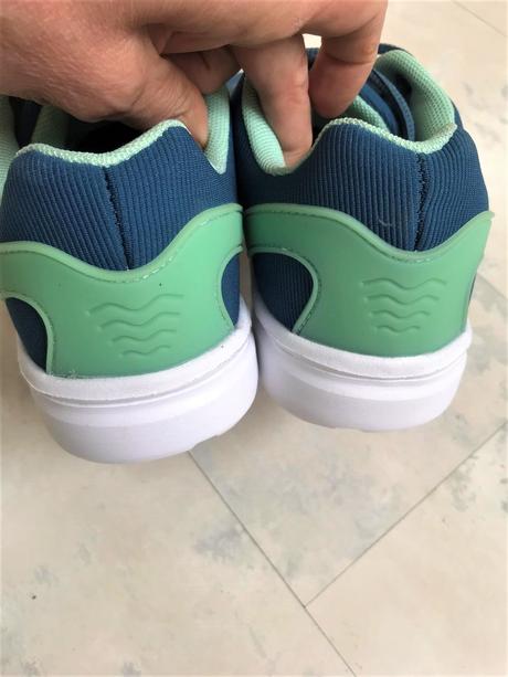 Ľahúčke tenisky, 38