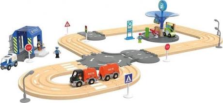 Drevené koľajnice s príslušenstvom., 