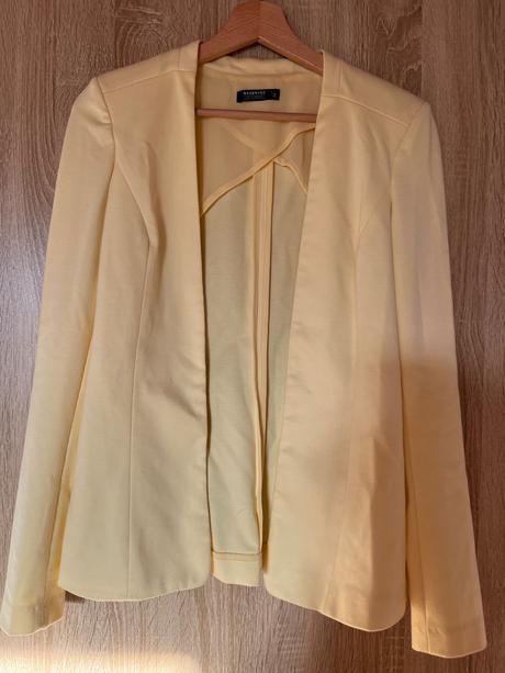 Žlté sako, reserved,s