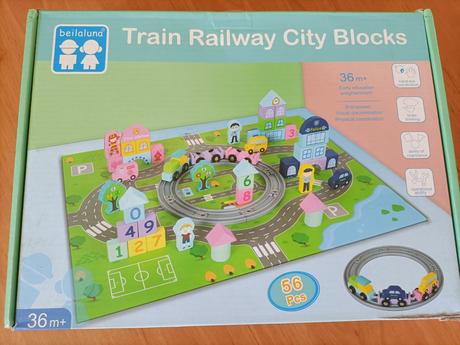 Drevené kocky a vláčik, 