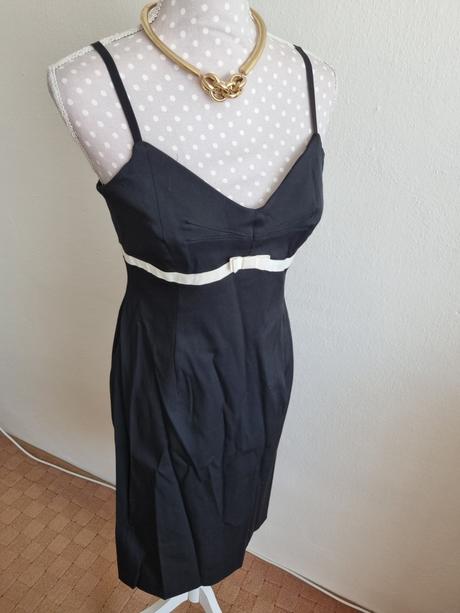 Cierne korzetky oasis 38, 38