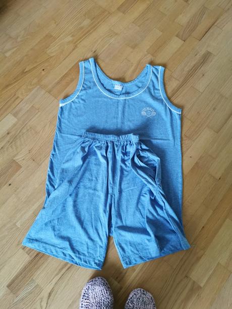 Športova suprava, l