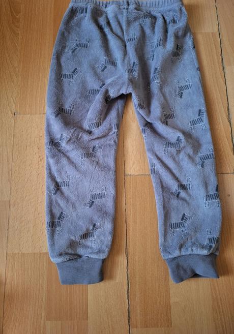 Tepláky, zara,104