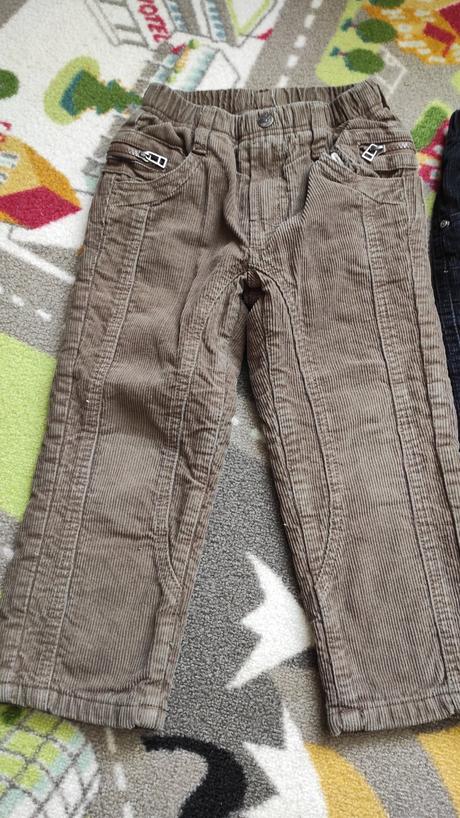 Zateplene menčestrove nohavice velkost 4 roky, 104