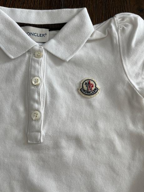 Moncler šaty, 92