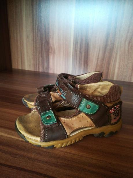 Sandalky kožené, 21