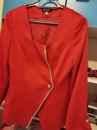 Elegantné červené saténové sako s/ m, m