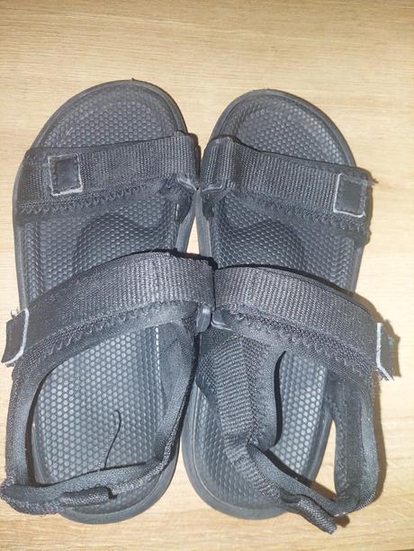 Sandale, deichmann,33
