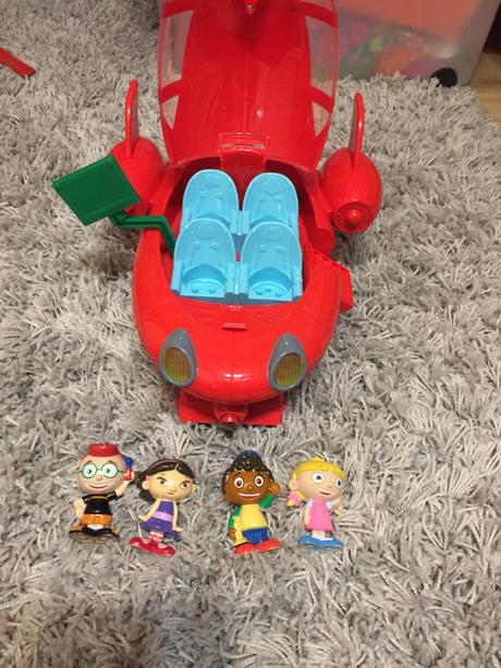 Raketa + 4 figúrky, 