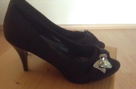 Čierne saténového topánky so štrasovou ozdobou, 39