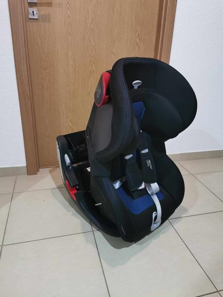 Autosedačka, britax