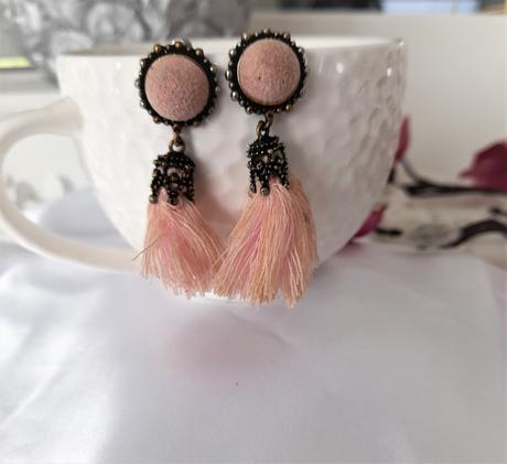 Náušnice so strapčekami, 