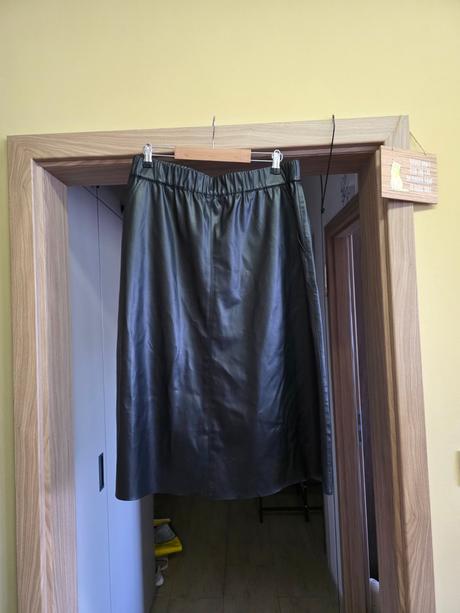 Koženková sukňa, lindex,m