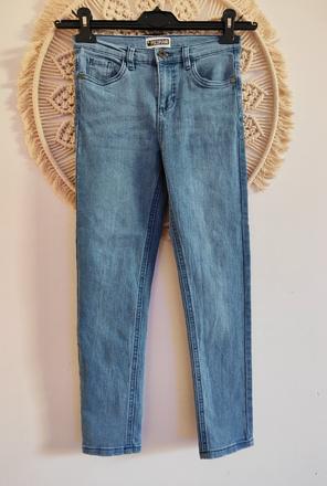 Elastické džínsy, 146