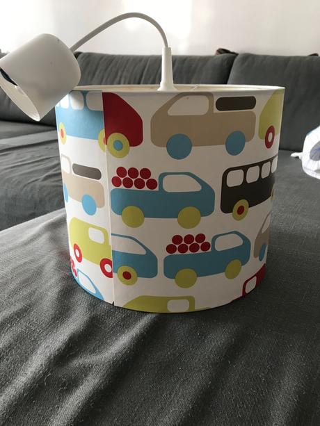 Krásne stropné svietidlo s autíčkami, 