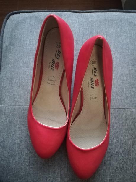 Červené lodičky., 40